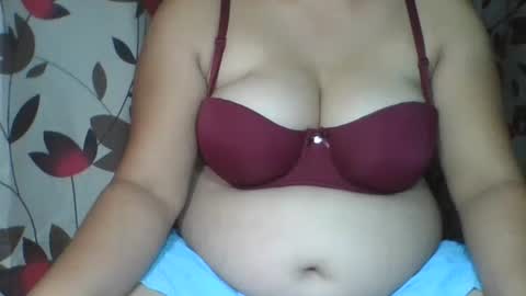 curvyladyxx289 online show from 10-28-25, 07:27
