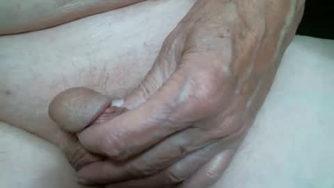 Snapshot of cutandwaxed2 chatting on 11-17-25, 01:39 BI SMOOTH MATURE SUB online show from 11-17-25, 01:39