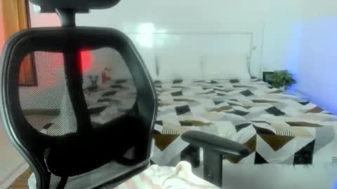 Alisha online show from 03-18-26, 06:00