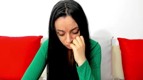 Snapshot of cute_angel95 chatting on 03-01-25, 05:49 cute_angel95 online show from 03-01-25, 05:49