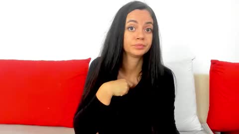 Snapshot of cute_angel95 chatting on 09-10-25, 06:13 cute_angel95 online show from 09-10-25, 06:13