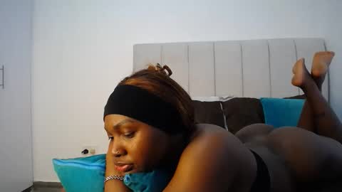 Liya online show from 10-16-25, 10:05