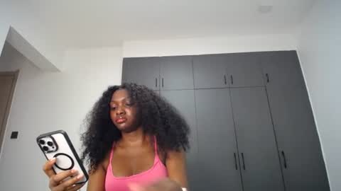 Snapshot of cute_ass18 chatting on 07-05-26, 11:45 Liya online show from 07-05-26, 11:45