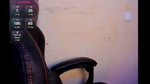 Snapshot of cute_becca_cb chatting on 09-17-25, 09:27 Becca online show from 09-17-25, 09:27