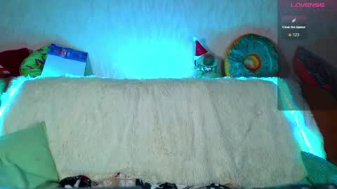 Snapshot of cute_betty chatting on 05-29-26, 05:49 Betty online show from 05-29-26, 05:49