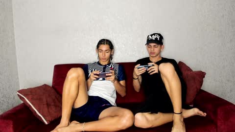 ARTURO-18  MATIAS-18  NIKOLAY-19  HADES-18  GABO-19 online show from 02-01-25, 01:30