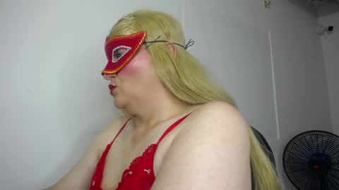 cute_boys_19 online show from 04-21-26, 09:39