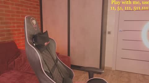 Everyday stream in the same time online show from 02-02-25, 07:30