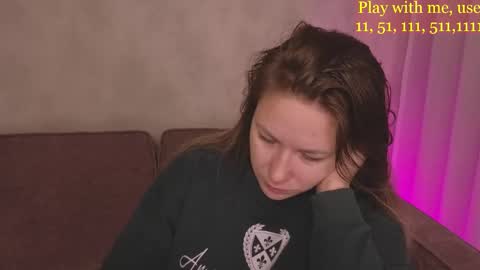 Everyday stream in the same time online show from 10-12-25, 01:26