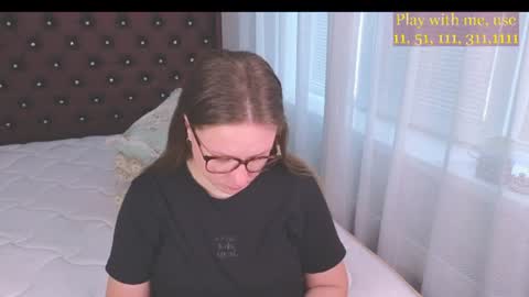 Snapshot of cute_darina chatting on 07-20-26, 01:20 Everyday stream in the same time online show from 07-20-26, 01:20