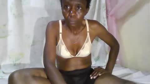 cute_divah4 online show from 10-06-25, 12:02