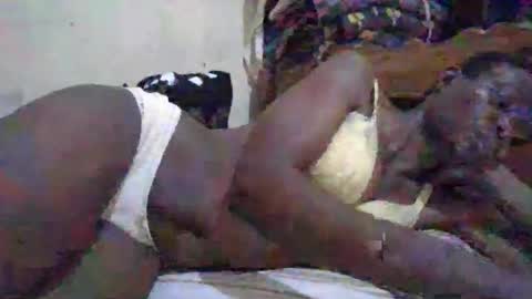 Snapshot of cute_divah4 chatting on 11-15-25, 05:05 cute_divah4 online show from 11-15-25, 05:05