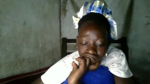 cute_doria online show from 12-16-25, 02:05