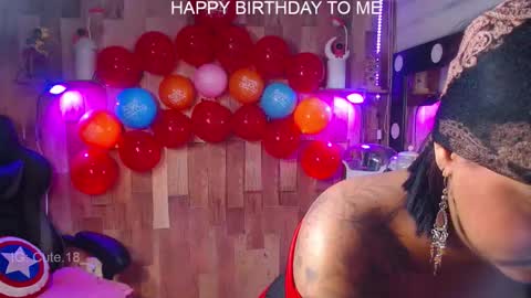 Snapshot of cute_elii chatting on 10-27-25, 11:41 Independent Model online show from 10-27-25, 11:41