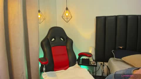 Snapshot of cute_elii chatting on 05-09-26, 11:15 Independent Model online show from 05-09-26, 11:15