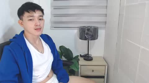 cute_enzo24 online show from 12-14-24, 07:51