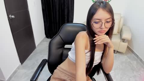 Bella Fox online show from 01-06-26, 02:54