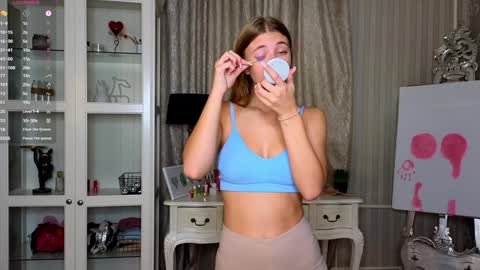 Anne online show from 10-07-25, 08:00