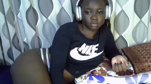 Snapshot of cute_gee chatting on 07-04-26, 07:42 daddysdoll online show from 07-04-26, 07:42