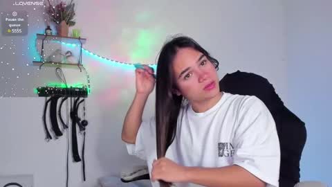 Cute horny1 online show from 03-04-25, 05:42