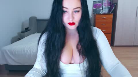 Snapshot of cute_jes chatting on 12-15-24, 12:17 cute_jes online show from 12-15-24, 12:17