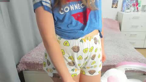 cute_kate0 online show from 09-24-25, 09:34