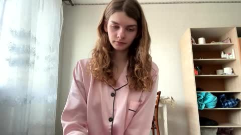 Snapshot of cute_kitte chatting on 02-24-25, 07:11 cute_kitte online show from 02-24-25, 07:11