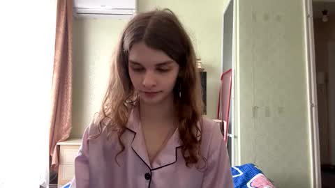 Snapshot of cute_kitte chatting on 10-02-25, 06:31 cute_kitte online show from 10-02-25, 06:31