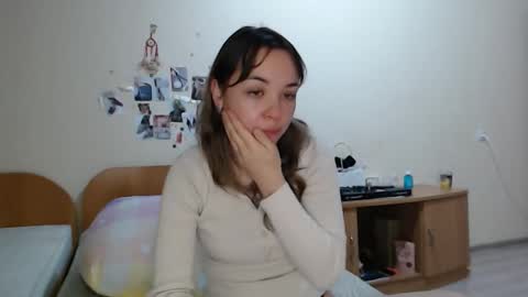 Snapshot of cute_labuba chatting on 12-04-25, 11:13 labubu D online show from 12-04-25, 11:13