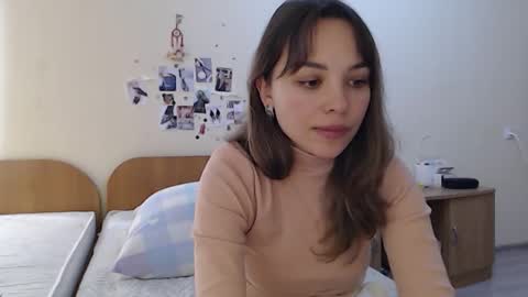 Snapshot of cute_labuba chatting on 12-15-25, 05:12 labubu D online show from 12-15-25, 05:12