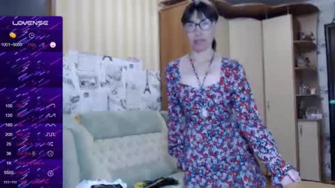 cute_lion_ online show from 03-11-25, 11:55