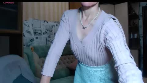 cute_lion_ online show from 11-08-25, 12:05