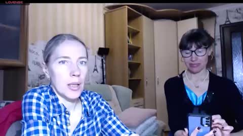 cute_lion_ online show from 11-27-25, 12:40