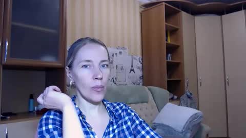 cute_lion_ online show from 03-16-26, 02:10