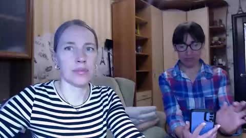 cute_lion_ online show from 04-14-26, 11:05