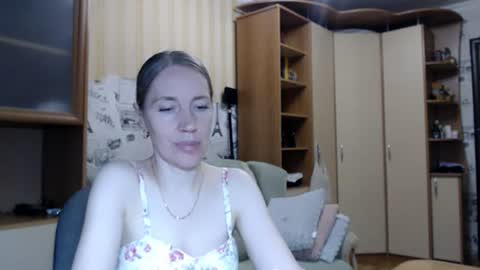 cute_lion_ online show from 06-26-26, 08:35