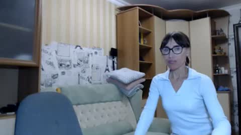 cute_lion_ online show from 07-25-26, 12:03