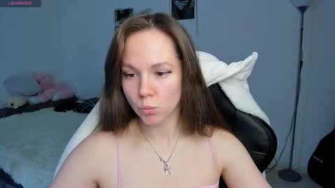 Emily online show from 11-03-25, 04:03