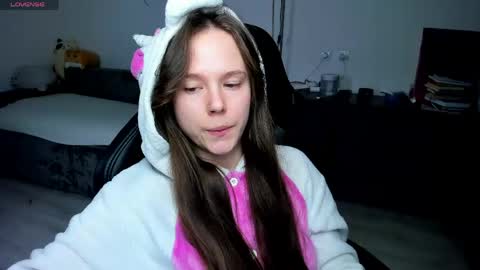 Emily online show from 04-20-26, 04:10