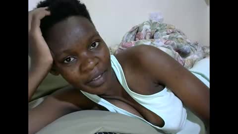 Snapshot of cute_marion chatting on 10-17-25, 06:10 cute_marion online show from 10-17-25, 06:10