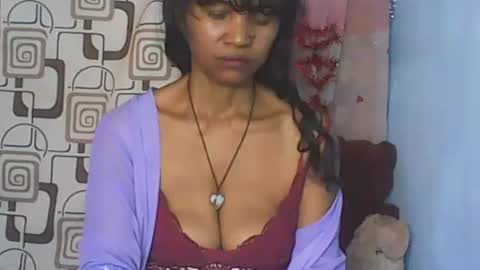 Snapshot of cute_moll chatting on 04-24-26, 09:45 murielle online show from 04-24-26, 09:45