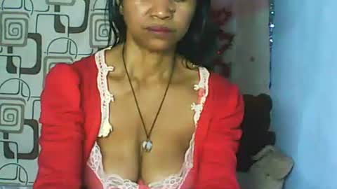 Snapshot of cute_moll chatting on 05-24-26, 06:35 murielle online show from 05-24-26, 06:35
