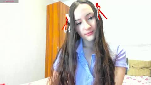 cute_nana2 online show from 04-18-26, 02:21