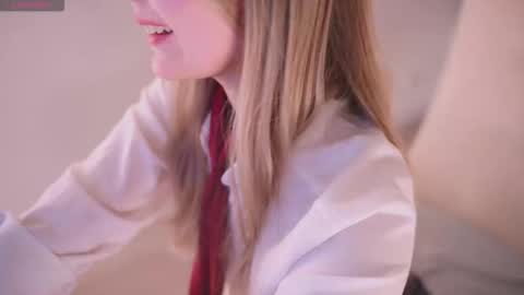 Snapshot of cute_pie_an chatting on 12-19-25, 07:43 AN online show from 12-19-25, 07:43