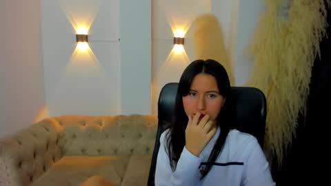 Snapshot of cute_rouss chatting on 12-07-24, 03:47 ROUSS online show from 12-07-24, 03:47
