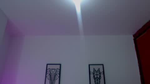 Snapshot of cute_rouss chatting on 02-18-25, 04:26 ROUSS online show from 02-18-25, 04:26