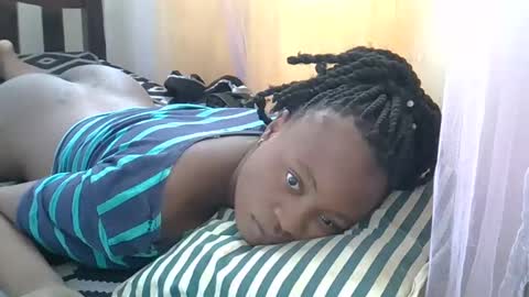 Snapshot of cute_savanna chatting on 02-22-25, 04:29 cute_savanna online show from 02-22-25, 04:29