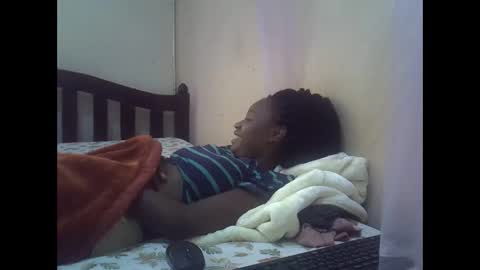 Snapshot of cute_savanna chatting on 09-09-25, 04:56 cute_savanna online show from 09-09-25, 04:56