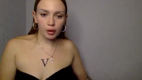 cute_shy06 online show from 12-01-25, 04:56