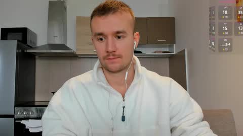 cute_skywalker online show from 02-24-25, 08:49